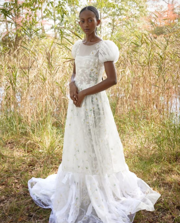 Bride in wedding dress - Wildbride (6)