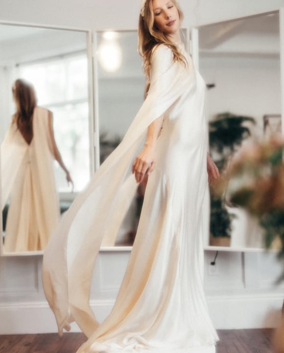 Bride in wedding dress - Wildbride (7)
